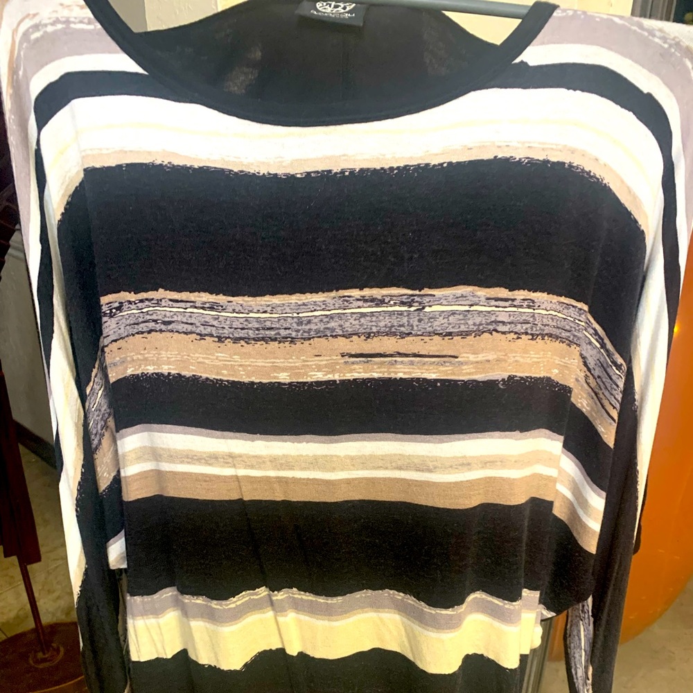 Great Condition-Striped Jersey Top Size XL